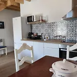 Armazens Do Beco - Cacau, Pimenta E Sal * Santa Cruz da Graciosa