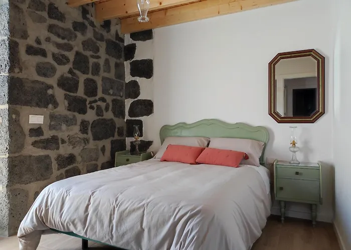 Armazens Do Beco - Cacau, Pimenta E Sal * Santa Cruz da Graciosa